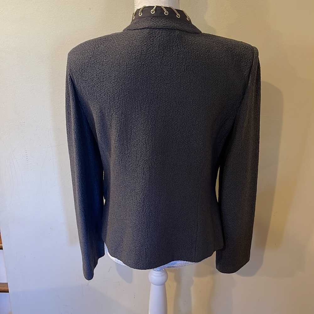 Gorgeous St John Knit jacket with chain detail in slate (gray)  size 10 - Picture 4 of 8